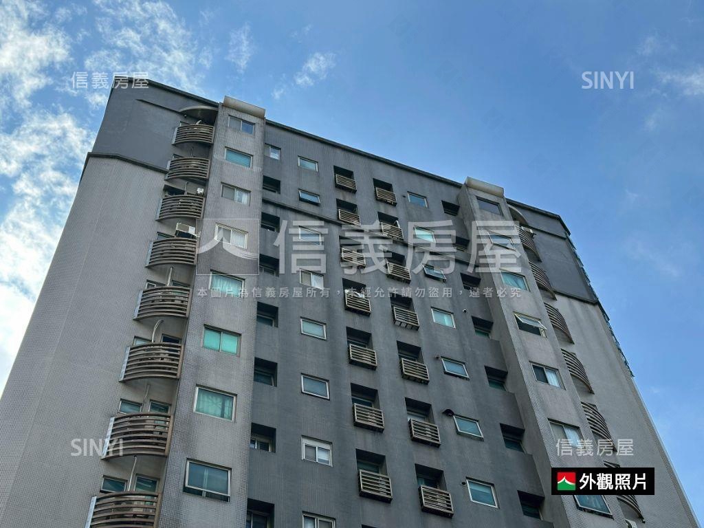 市府世紀威秀車位房屋室內格局與周邊環境