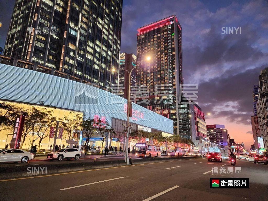 市府世紀威秀車位房屋室內格局與周邊環境