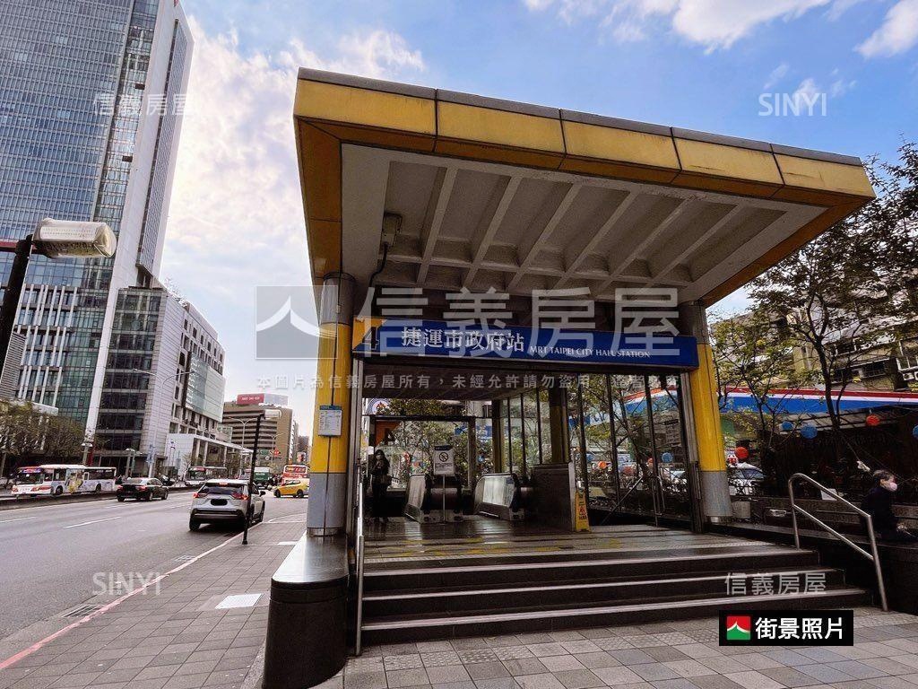 市府世紀威秀車位房屋室內格局與周邊環境