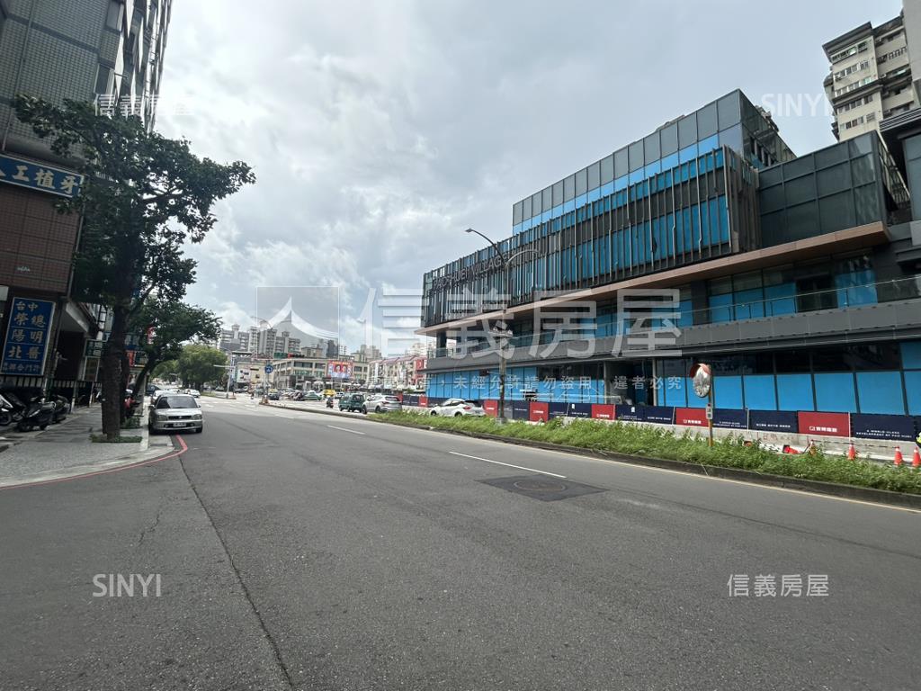 中科寶輝旁大面寬金店房屋室內格局與周邊環境