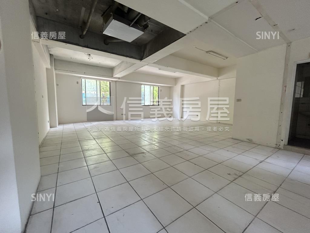 中科寶輝旁大面寬金店房屋室內格局與周邊環境