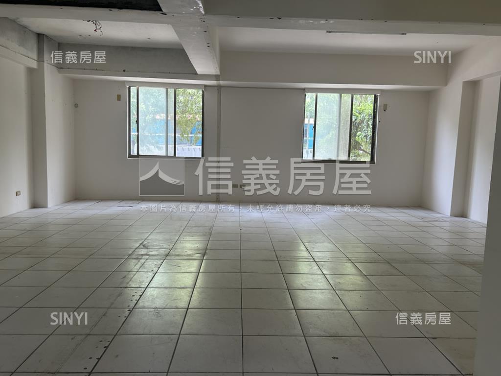 中科寶輝旁大面寬金店房屋室內格局與周邊環境