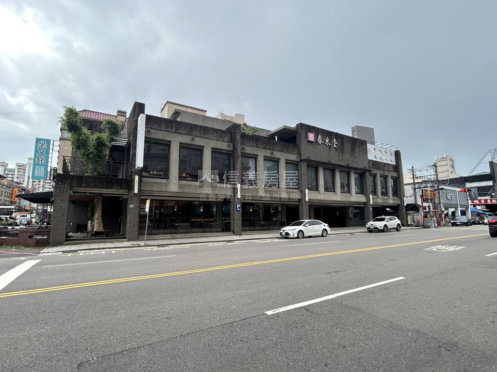 中科寶輝旁大面寬金店房屋室內格局與周邊環境
