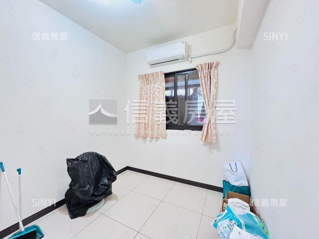 近Ｇ１０學區三房車位房屋室內格局與周邊環境