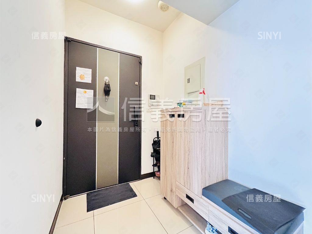 近Ｇ１０學區三房車位房屋室內格局與周邊環境