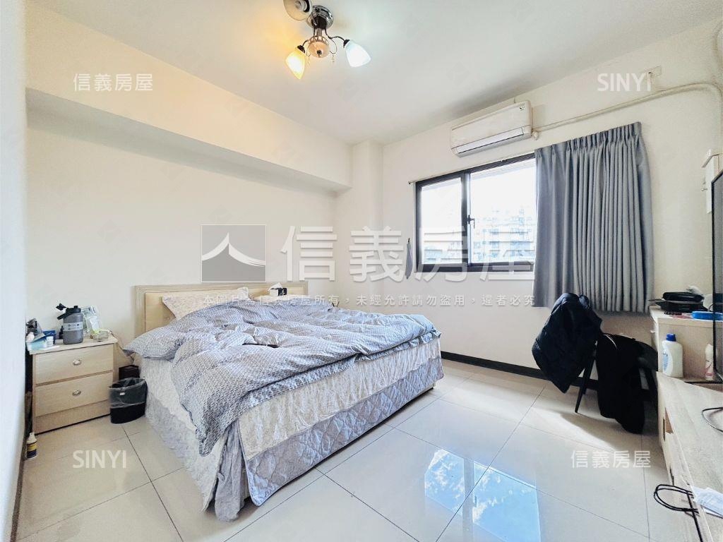 近Ｇ１０學區三房車位房屋室內格局與周邊環境