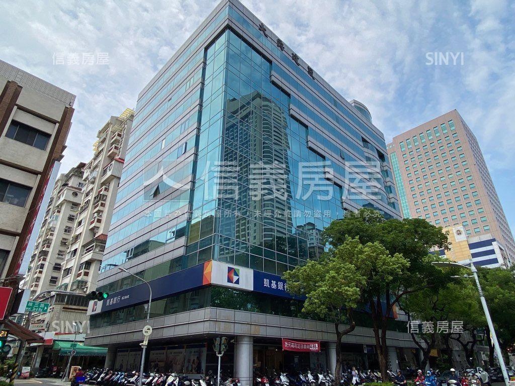 近高雄市政府超讚商辦房屋室內格局與周邊環境
