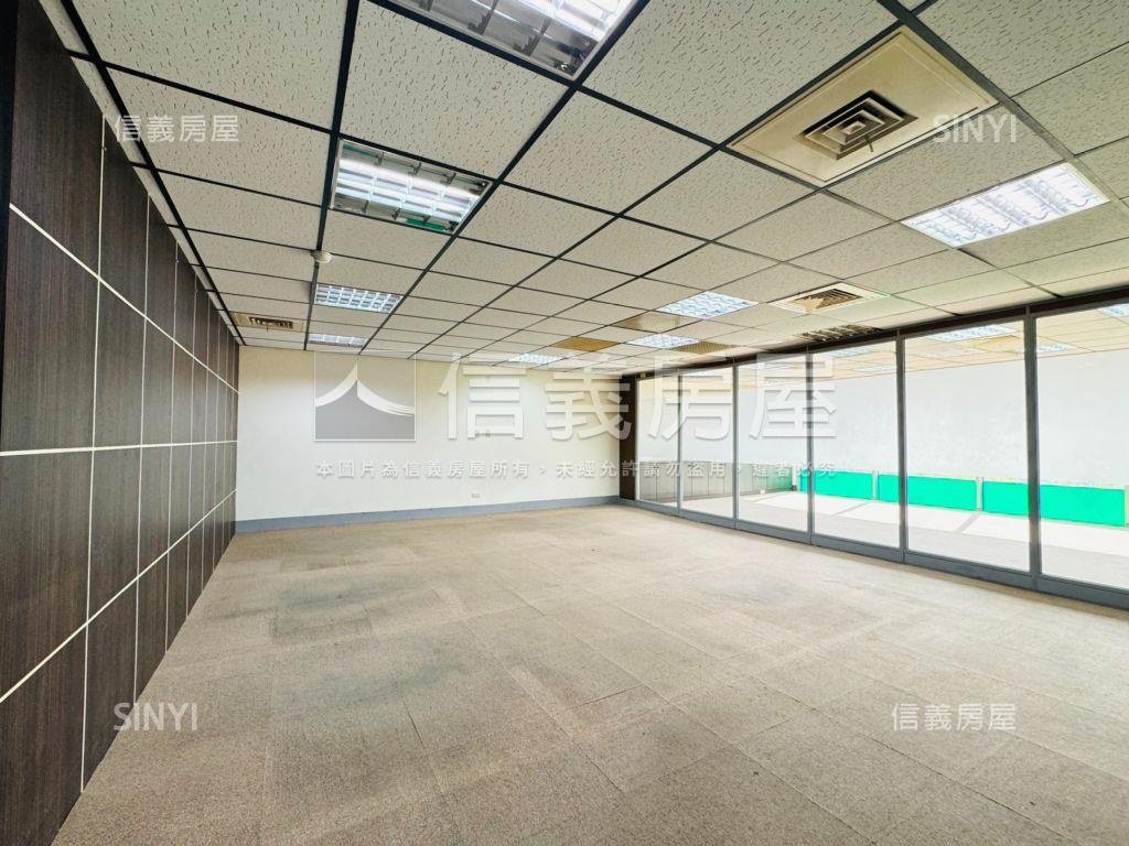 近高雄市政府超讚商辦房屋室內格局與周邊環境