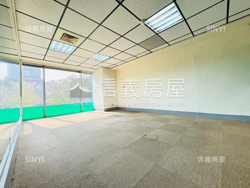 近高雄市政府超讚商辦房屋室內格局與周邊環境