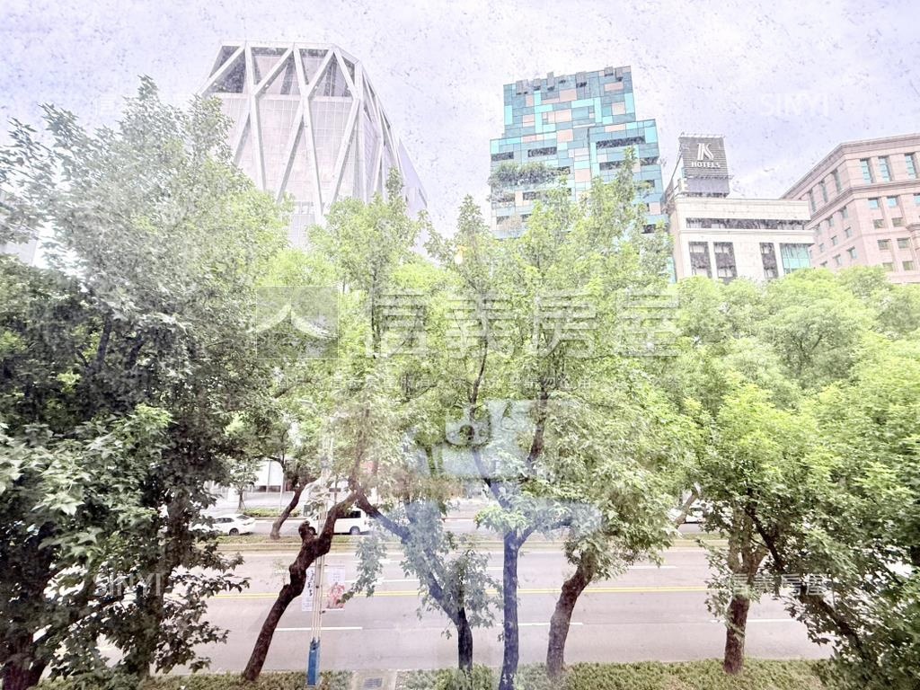 典藏華威藏玉氣勢磅礡大戶房屋室內格局與周邊環境