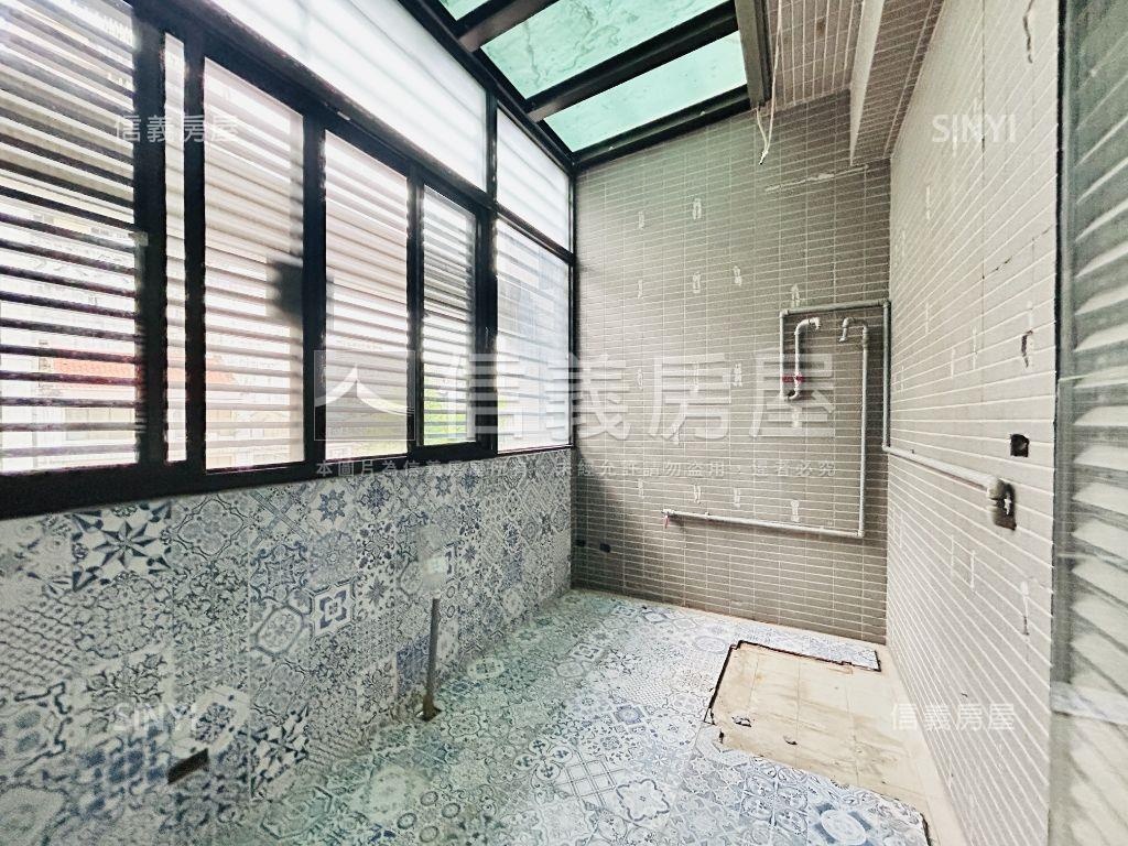 典藏華威藏玉氣勢磅礡大戶房屋室內格局與周邊環境