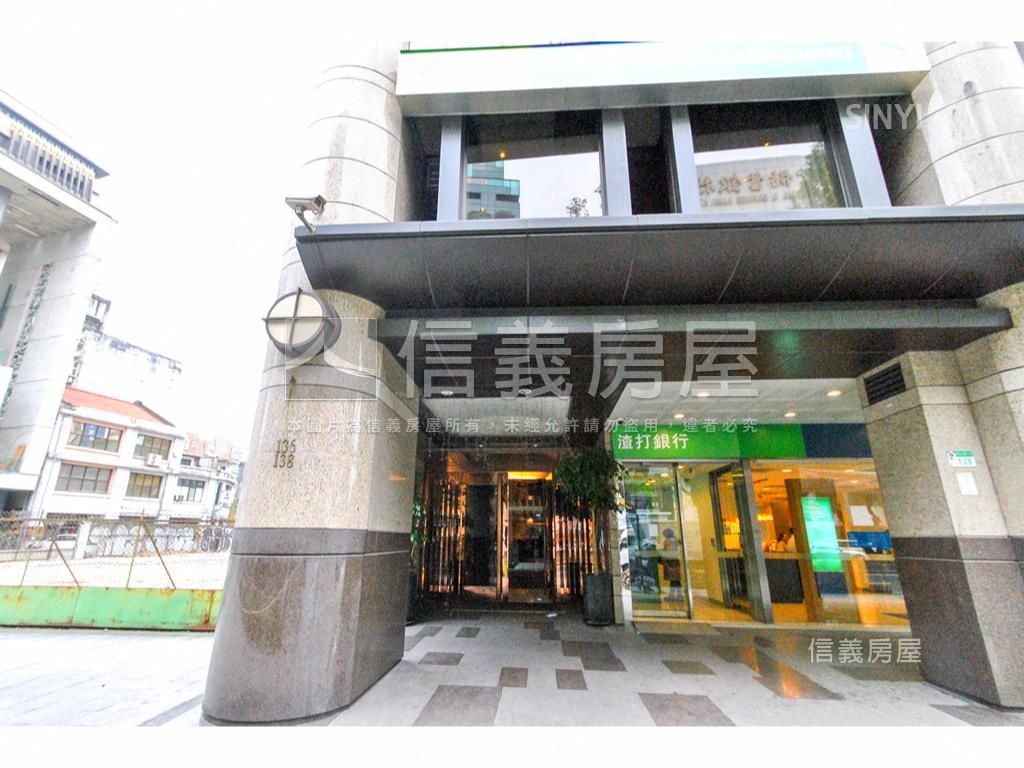 典藏華威藏玉氣勢磅礡大戶房屋室內格局與周邊環境