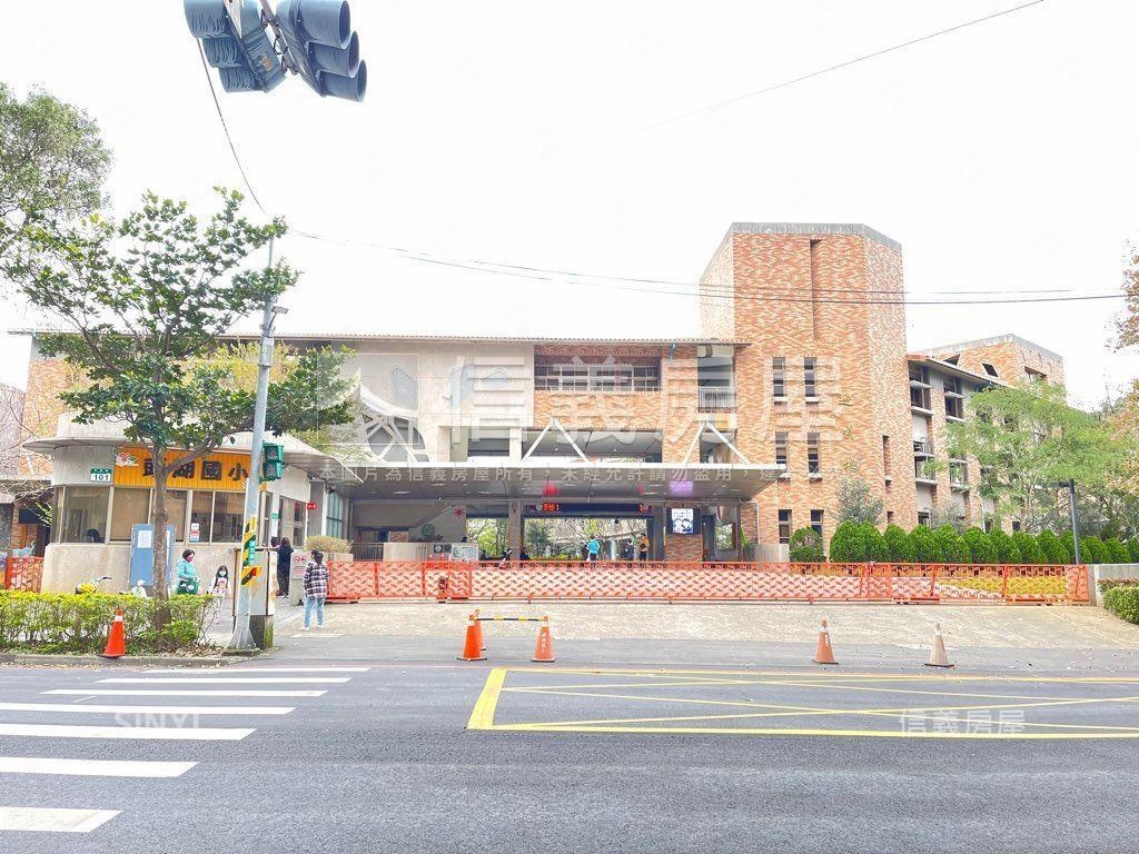 四季悅高樓邊間三房含車位房屋室內格局與周邊環境