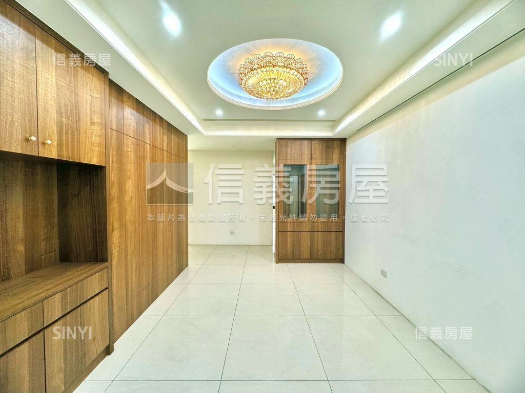 新北大朝南景觀４房房屋室內格局與周邊環境