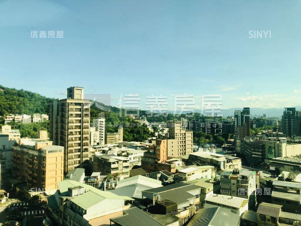 雲天高樓景觀邊間巧軒房屋室內格局與周邊環境