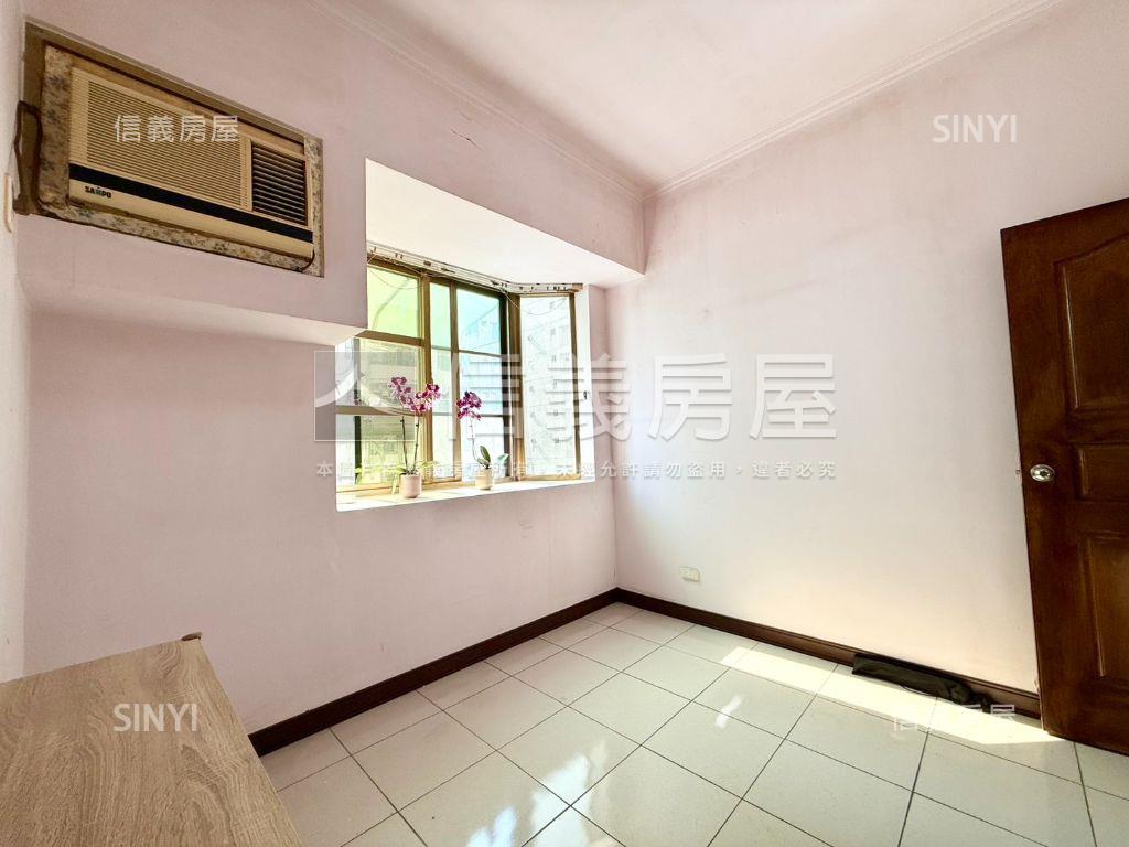 成大｜長榮新城三房平車房屋室內格局與周邊環境