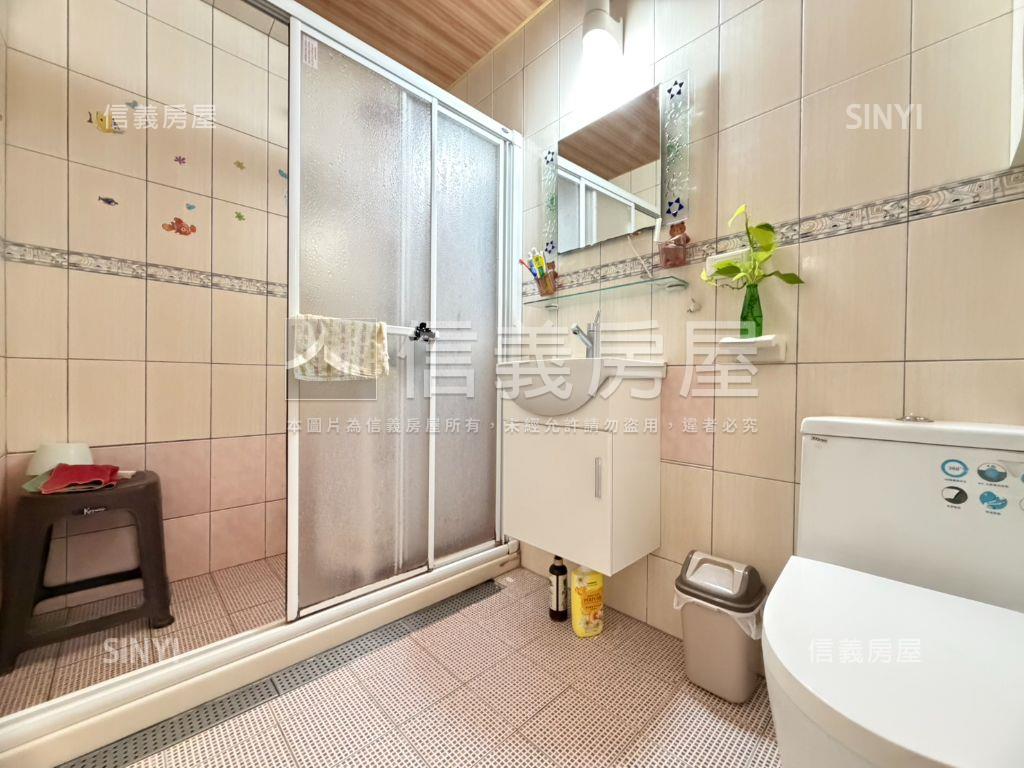 成大｜長榮新城三房平車房屋室內格局與周邊環境