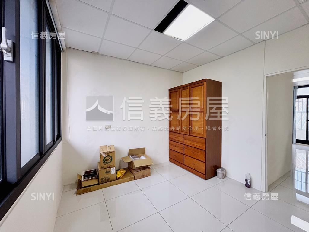 近太原園道活路大面寬透天房屋室內格局與周邊環境