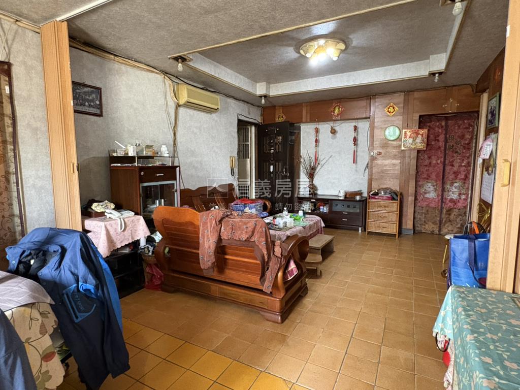 桃園福清街頂樓大公寓房屋室內格局與周邊環境