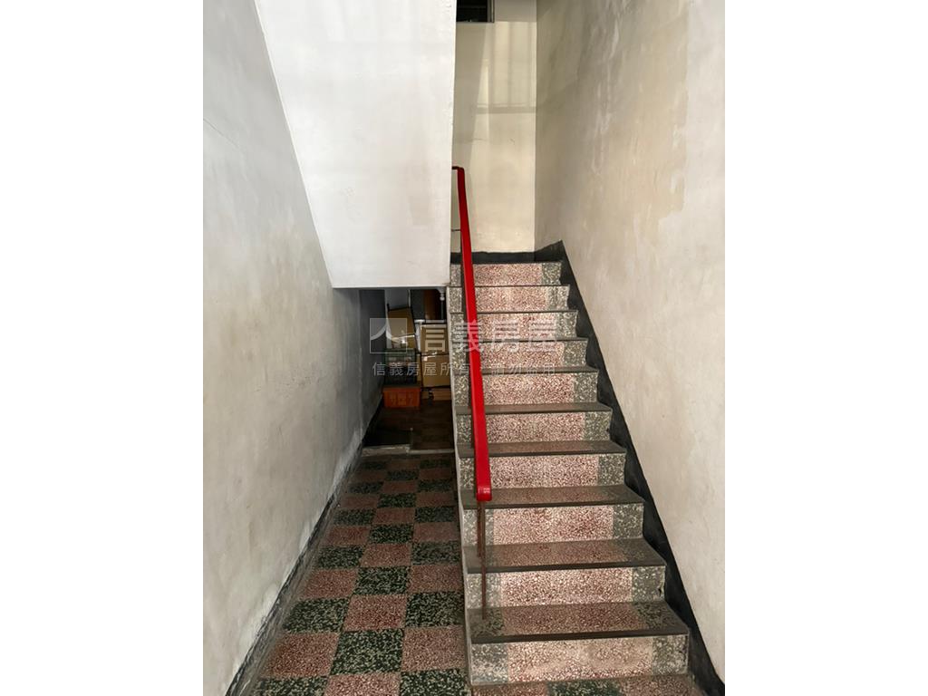 桃園福清街頂樓大公寓房屋室內格局與周邊環境