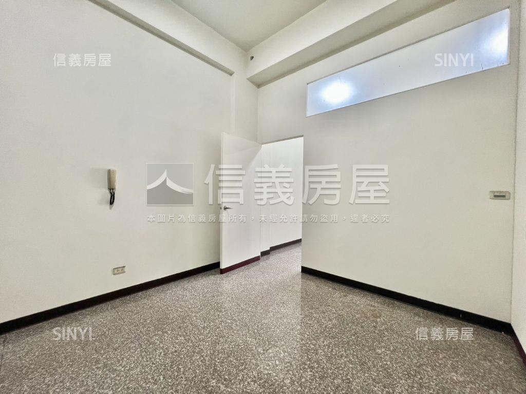 大里高中正對面震後透店房屋室內格局與周邊環境