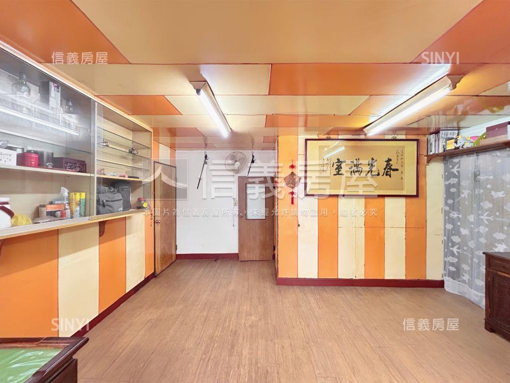 中興路透天店面房屋室內格局與周邊環境