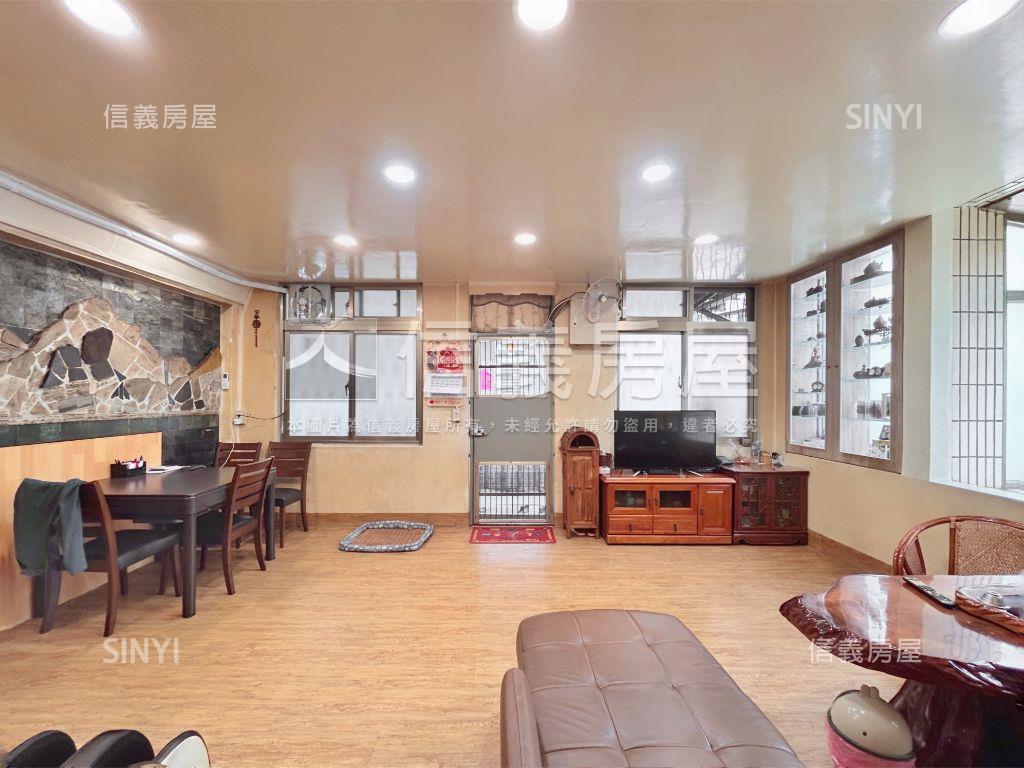 中興路透天店面房屋室內格局與周邊環境