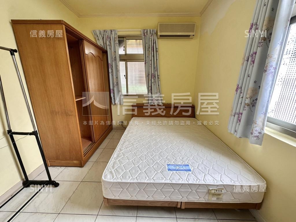 近小碧潭邊間三面採光美宅房屋室內格局與周邊環境