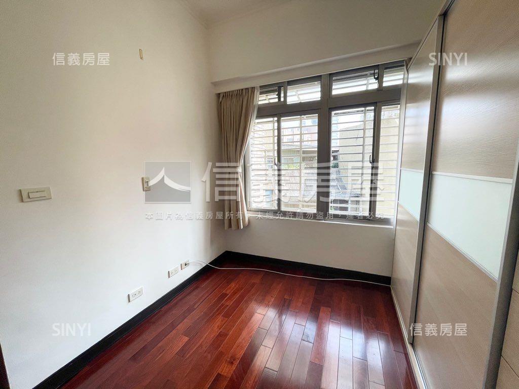 專任！稀有小西華兩房車房屋室內格局與周邊環境