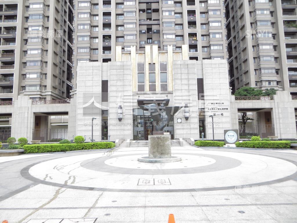 紫京城～朝南高樓景觀戶房屋室內格局與周邊環境