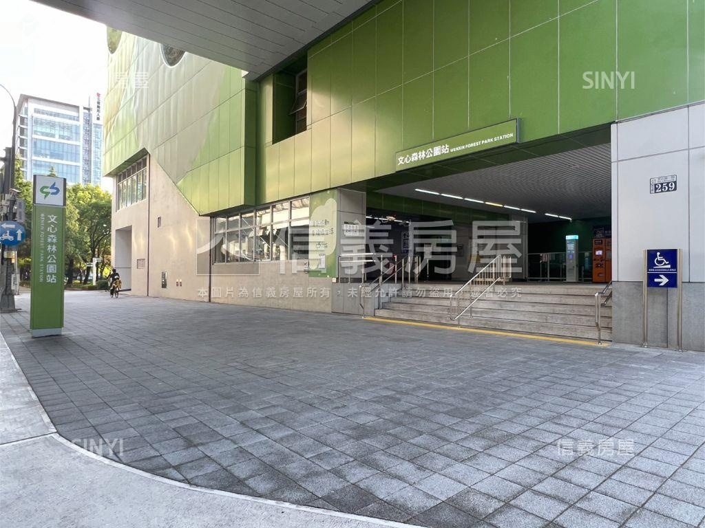 近捷運南屯站｜陽台套房房屋室內格局與周邊環境