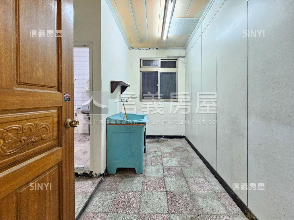 近市場夜市民權路公寓房屋室內格局與周邊環境