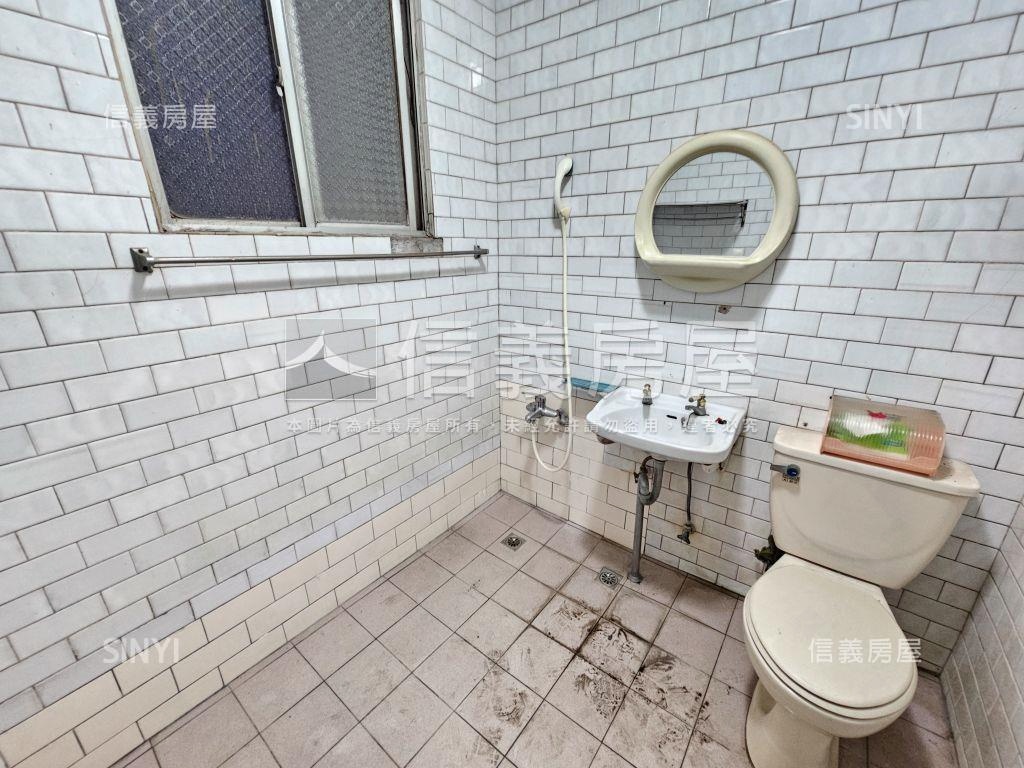 近市場夜市民權路公寓房屋室內格局與周邊環境