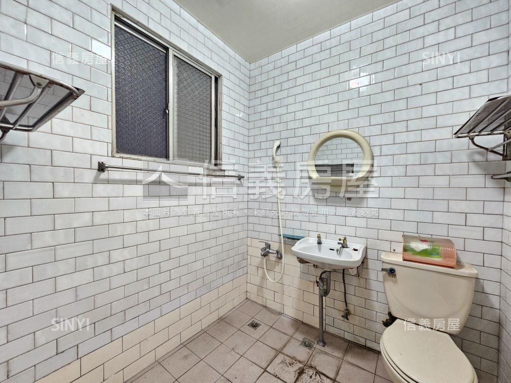 近市場夜市民權路公寓房屋室內格局與周邊環境