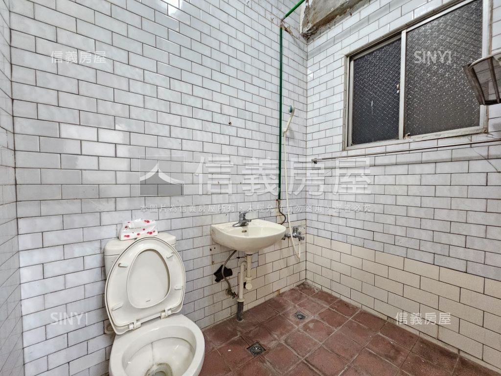 近市場夜市民權路公寓房屋室內格局與周邊環境