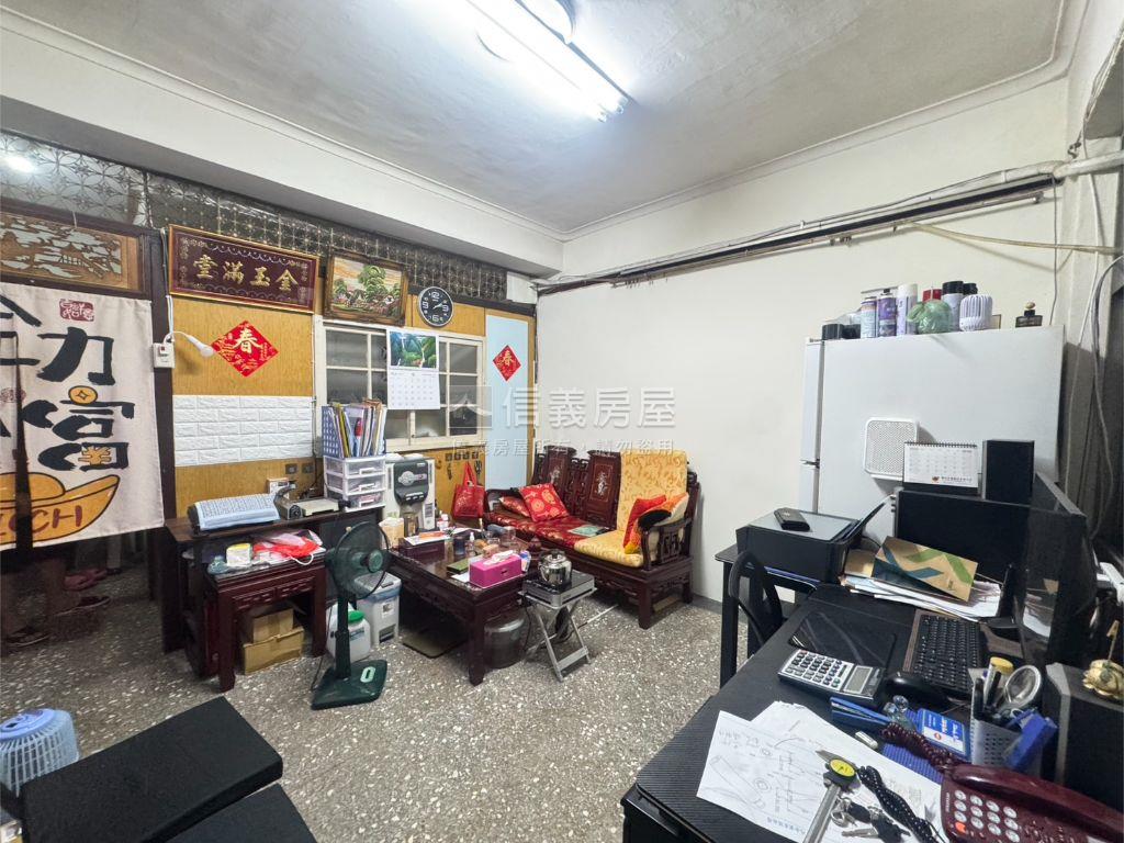 低總價新莊路透天房屋室內格局與周邊環境