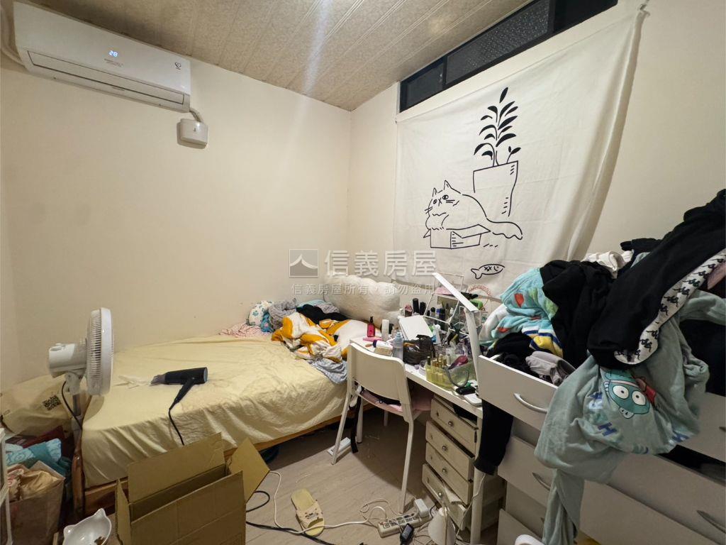 低總價新莊路透天房屋室內格局與周邊環境