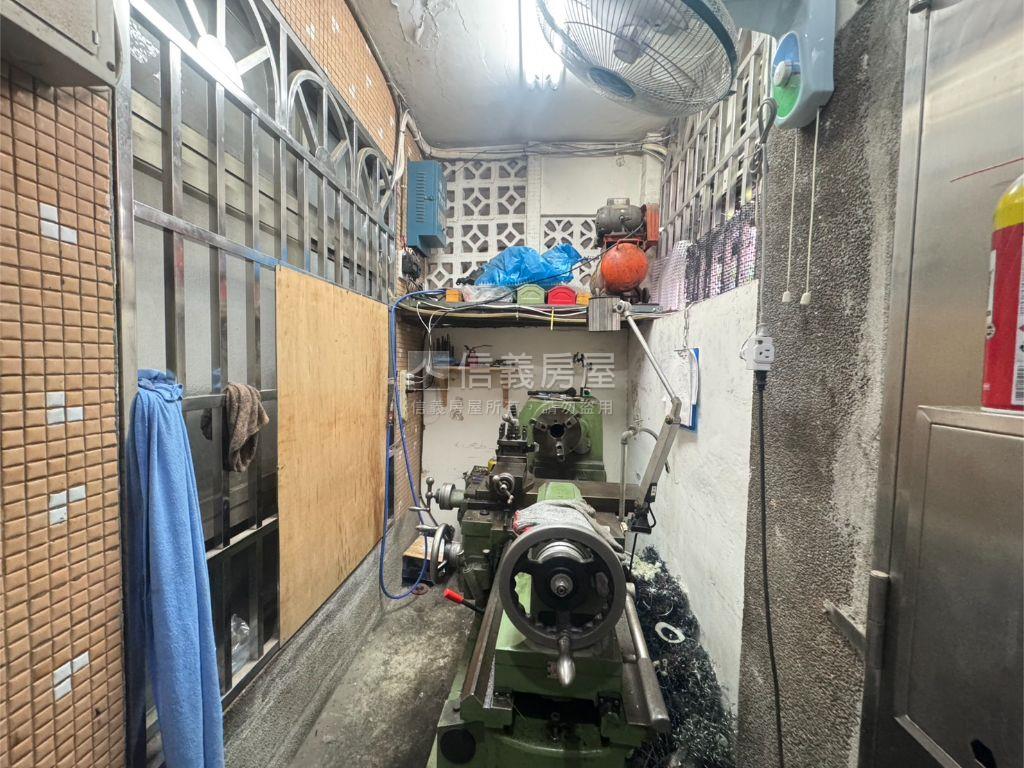 低總價新莊路透天房屋室內格局與周邊環境