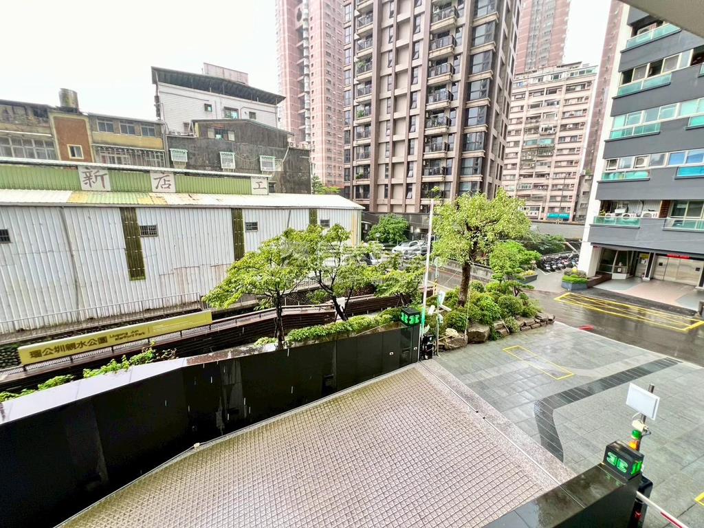 碧波白商用辦公好規劃房屋室內格局與周邊環境