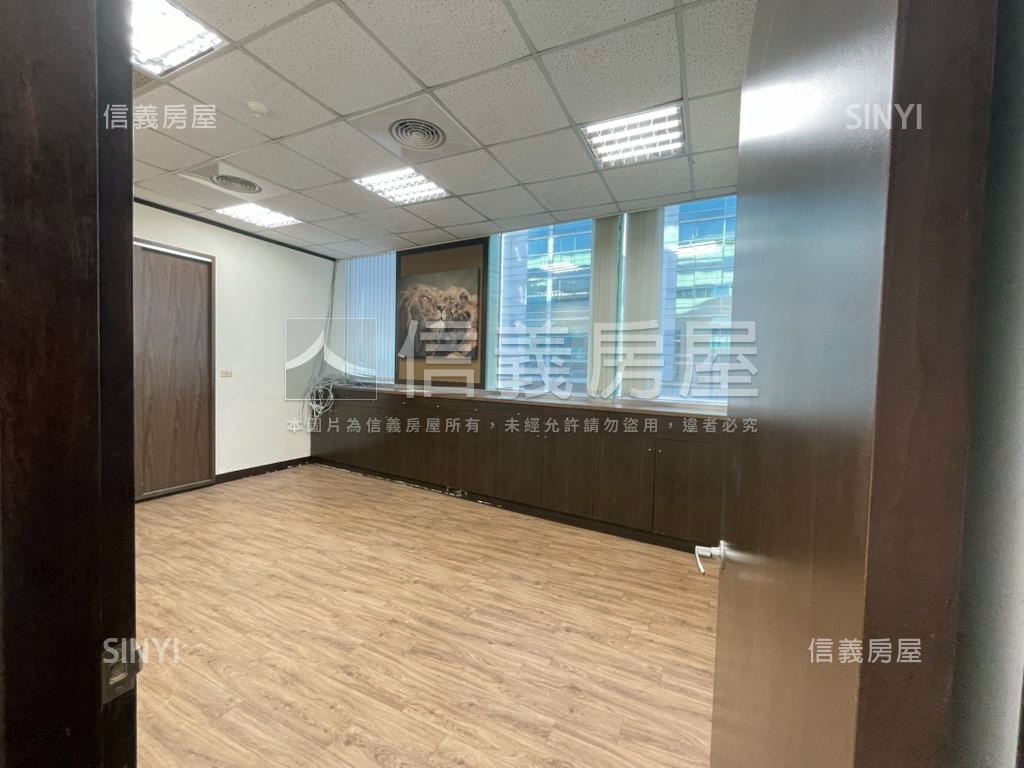 阿姆斯壯邊間採光廠辦房屋室內格局與周邊環境