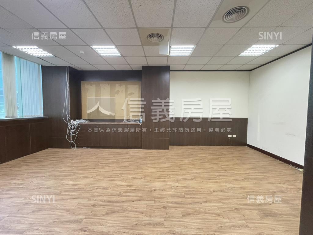 阿姆斯壯邊間採光廠辦房屋室內格局與周邊環境