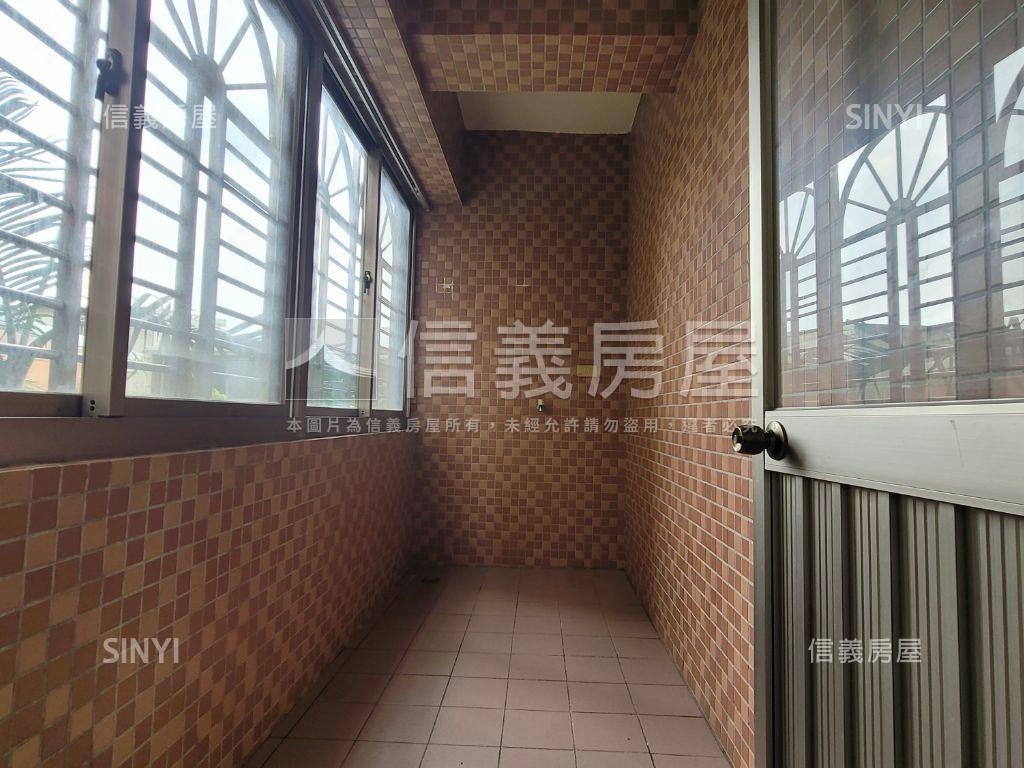北城庭園樓中樓房屋室內格局與周邊環境