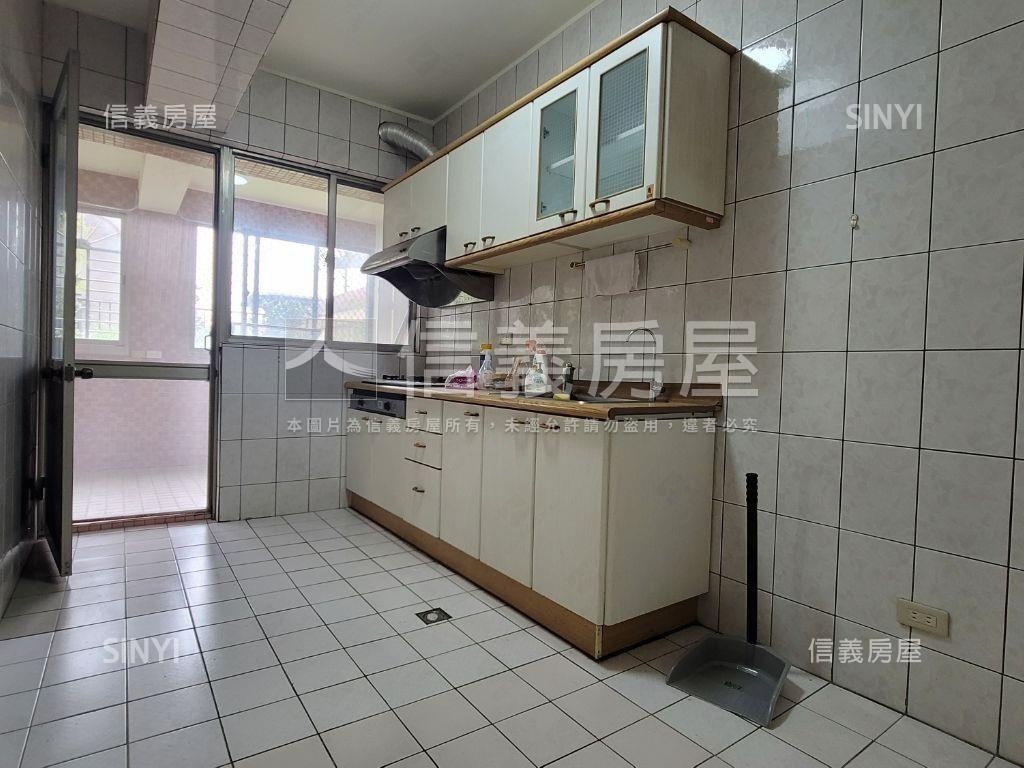 北城庭園樓中樓房屋室內格局與周邊環境
