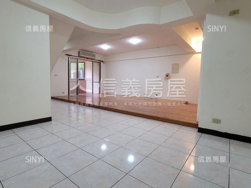 北城庭園樓中樓房屋室內格局與周邊環境
