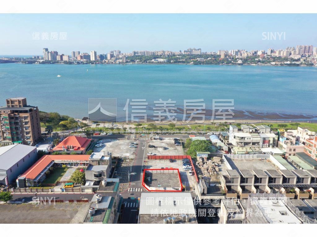 八里方正臨路角地房屋室內格局與周邊環境