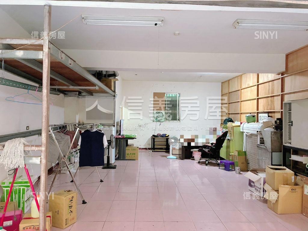 秀山路約１０米面寬店面房屋室內格局與周邊環境