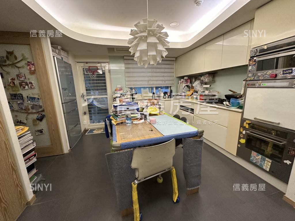 專任甲桂林三房美廈房屋室內格局與周邊環境