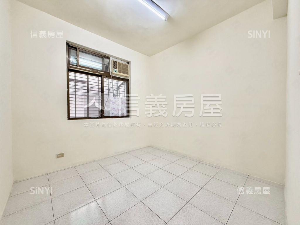 近區公所捷運方正美２樓房屋室內格局與周邊環境