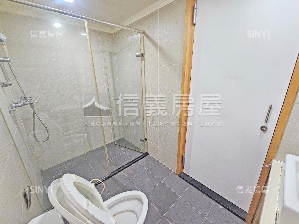 頂溪站景觀大樓附車位房屋室內格局與周邊環境