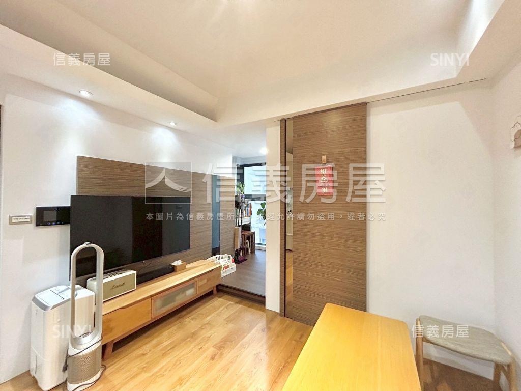 三上時上邊間採光美兩房房屋室內格局與周邊環境